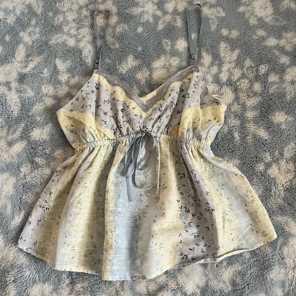 Floral Print Sleeveless Top with Tie Detail